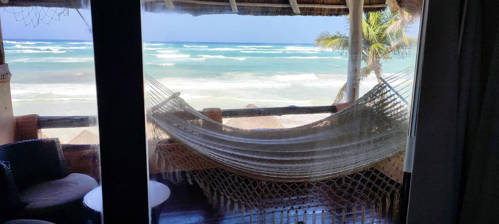 Estrellas - Located At The Party Zone Tulum