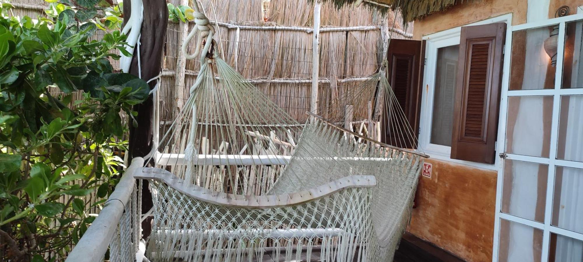 Estrellas - Located At The Party Zone Hotel Tulum