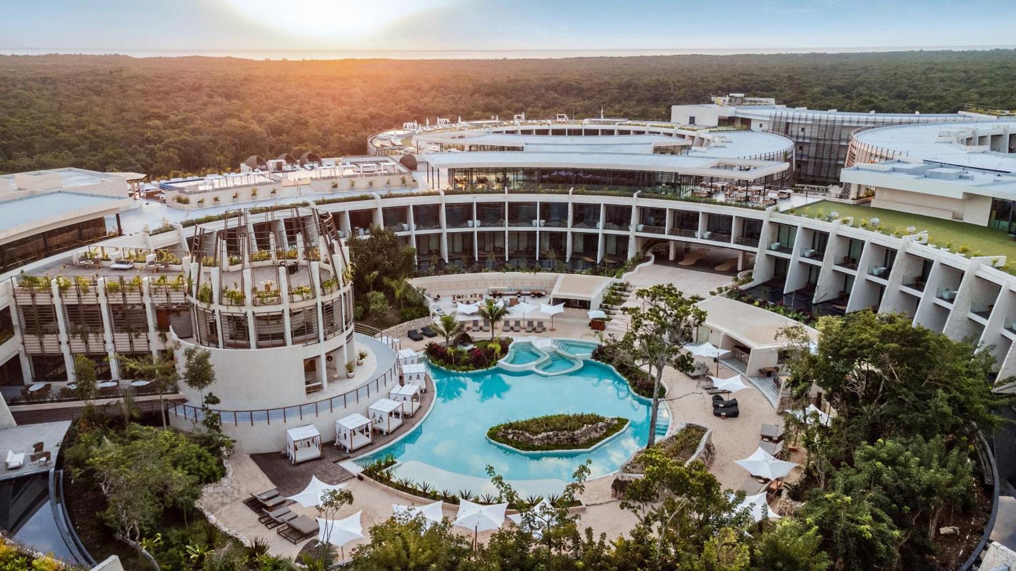 Secrets & Club (adults Only) Resort 5*