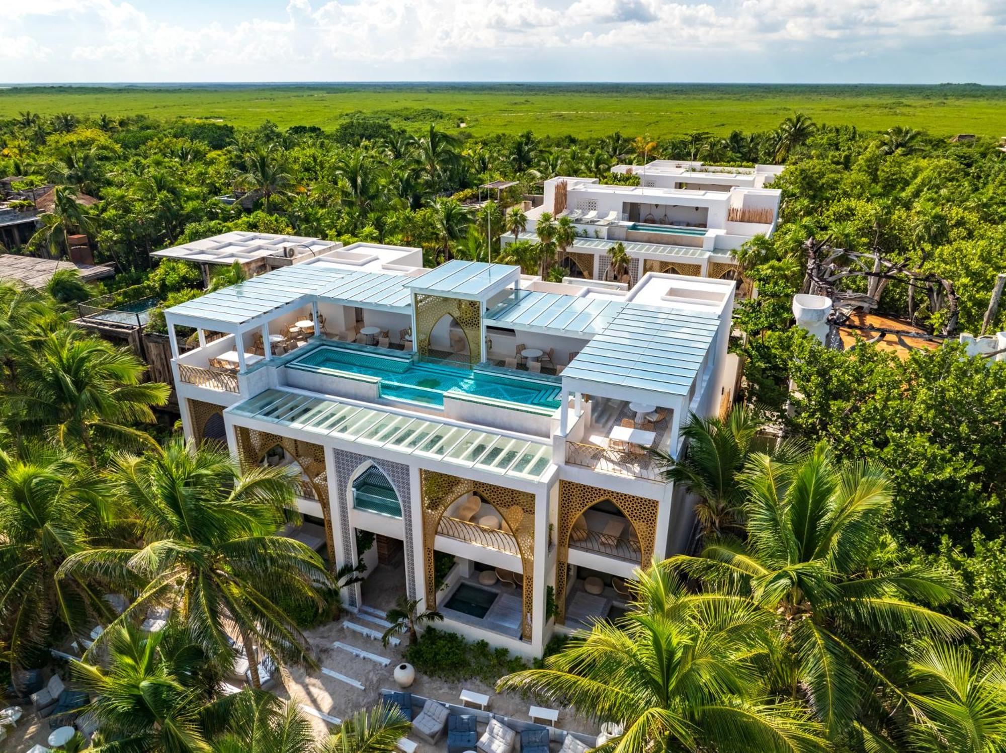 Sana Beachfront Boutique Hotel 5*