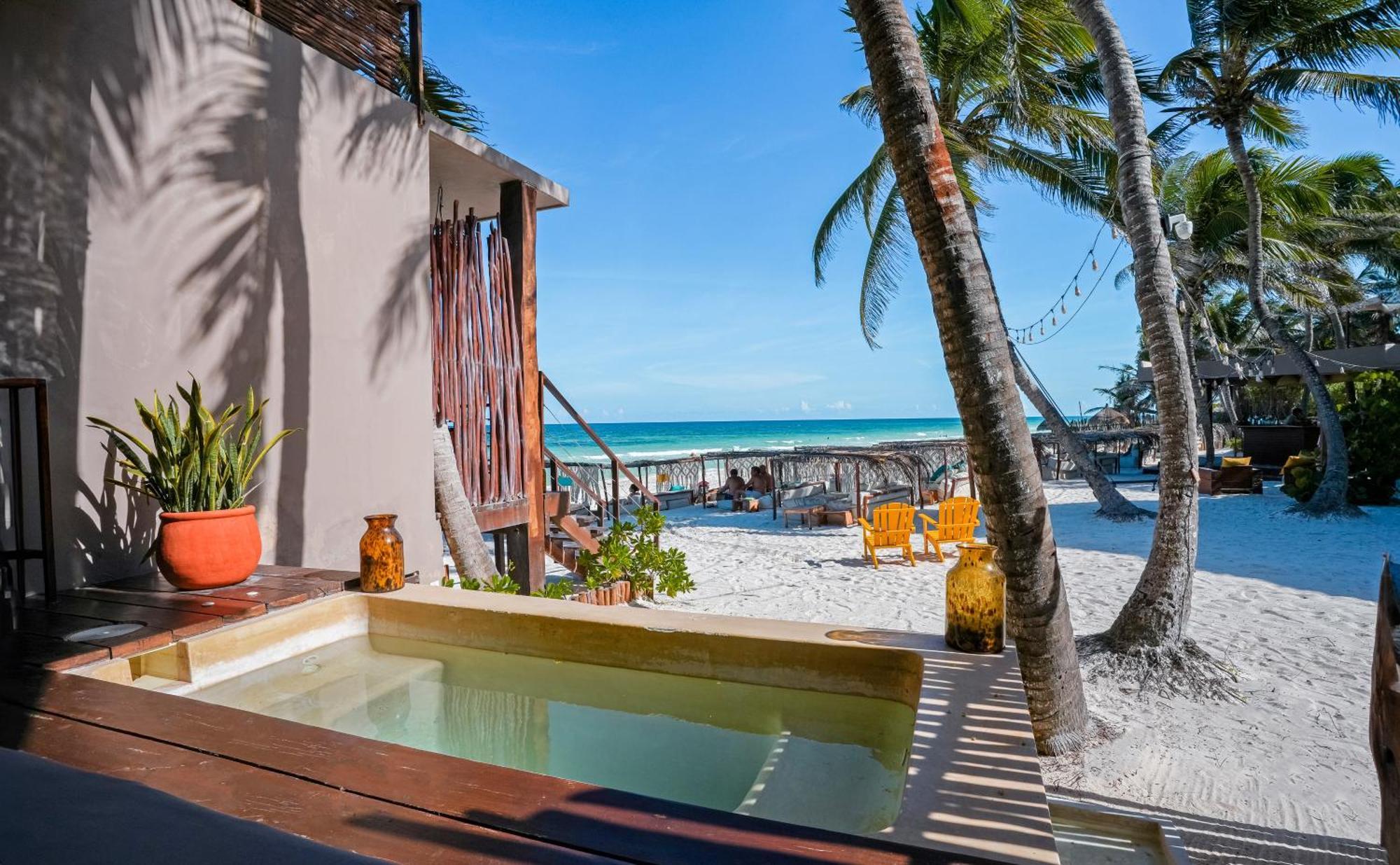Hotel La Zebra Tulum, A Small Luxury 5*