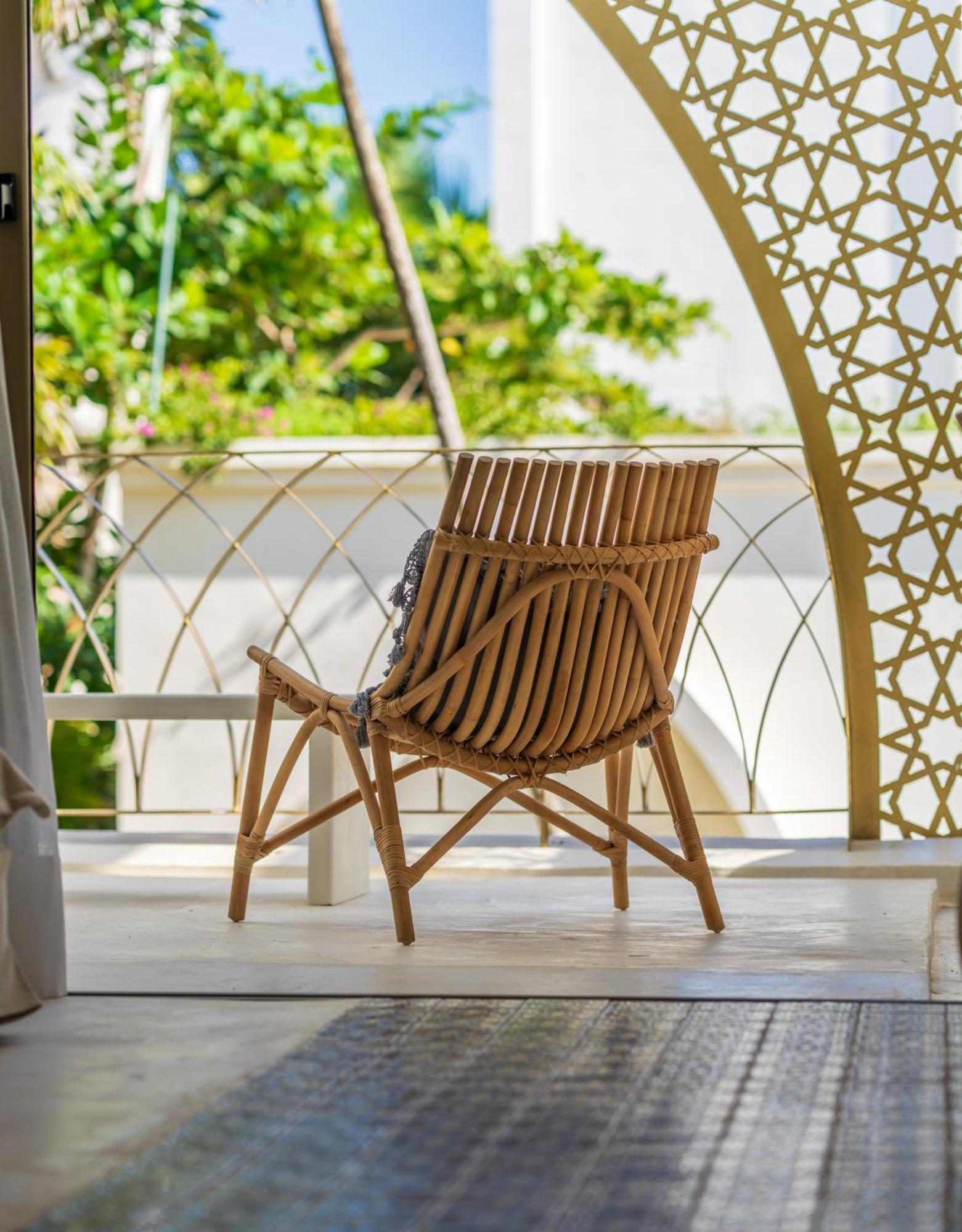 Sana Beachfront Boutique 5*