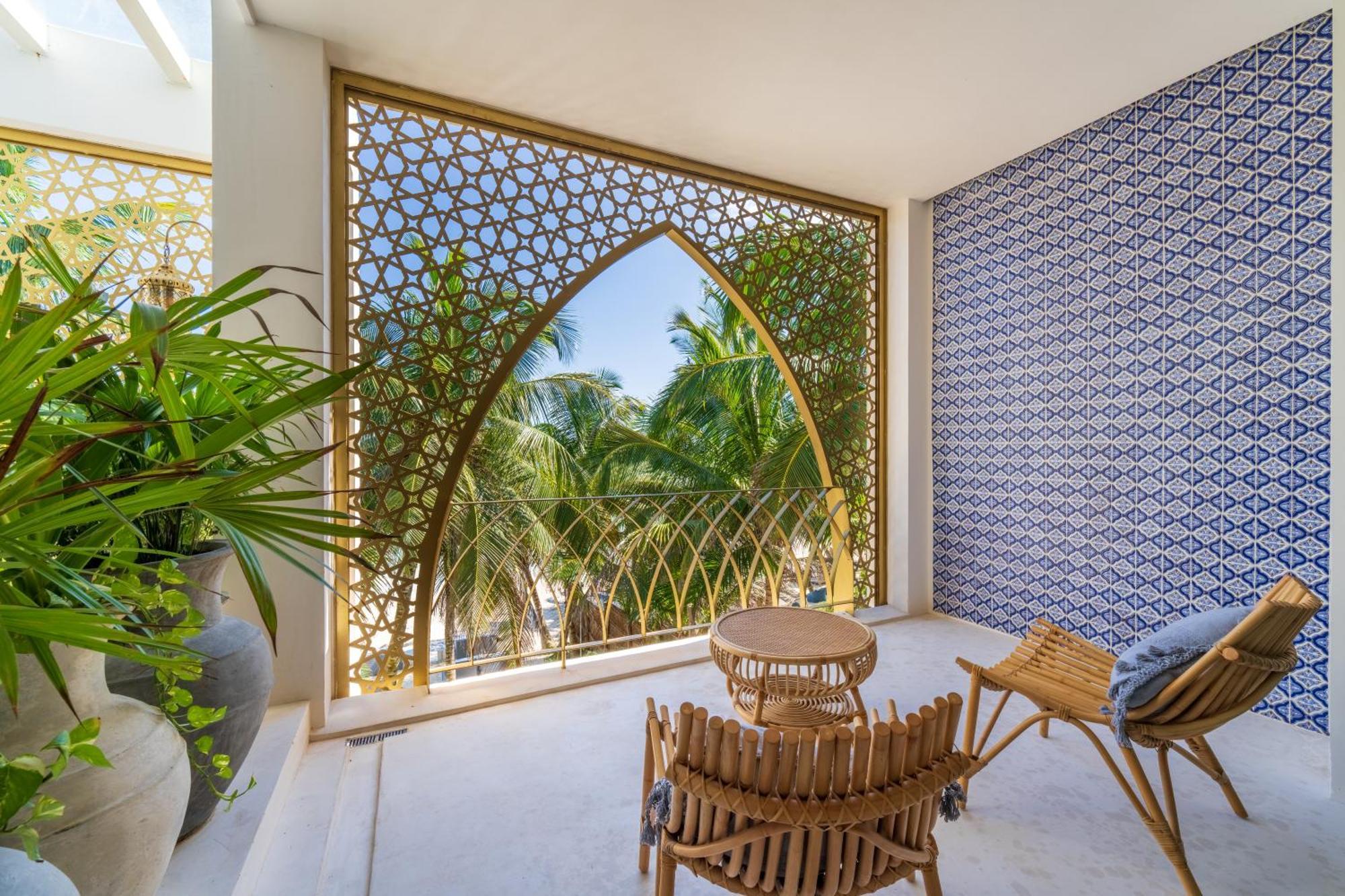 Hotel Sana Beachfront Boutique