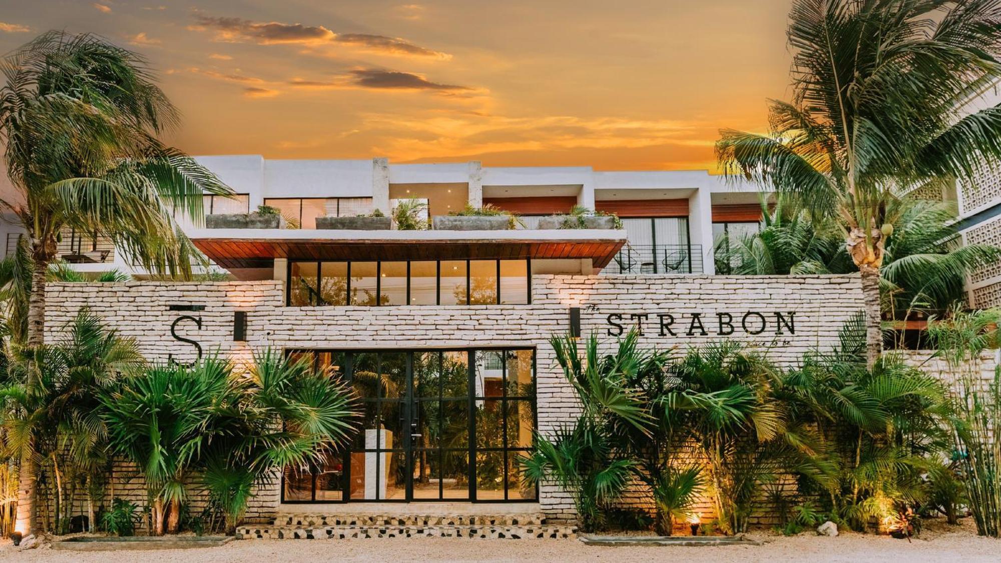 Hotel The Strabon 4*