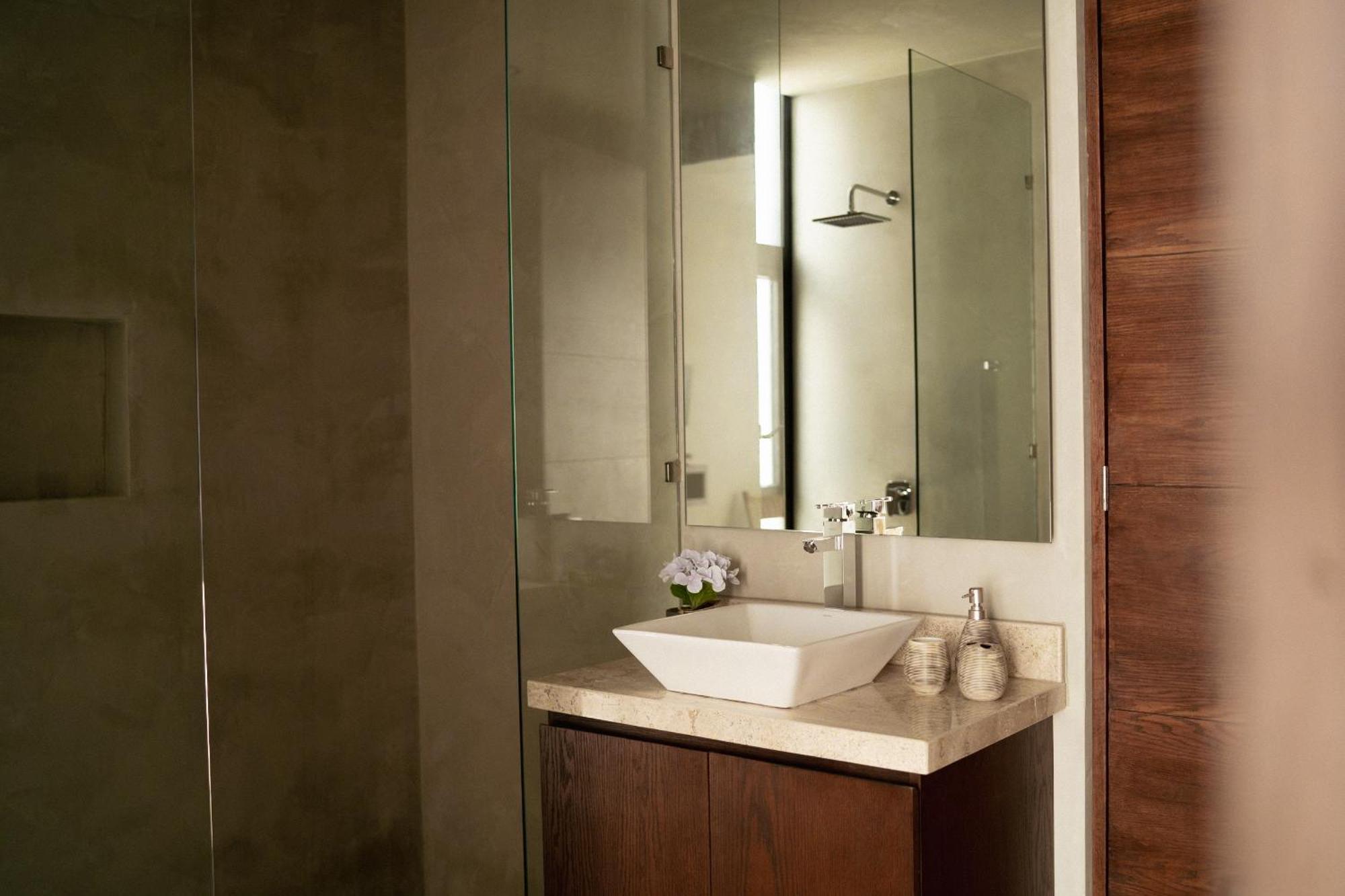 Villa Design Luxury 3br With 3 Pools, Stunning Rooftop, Boho Style, Near