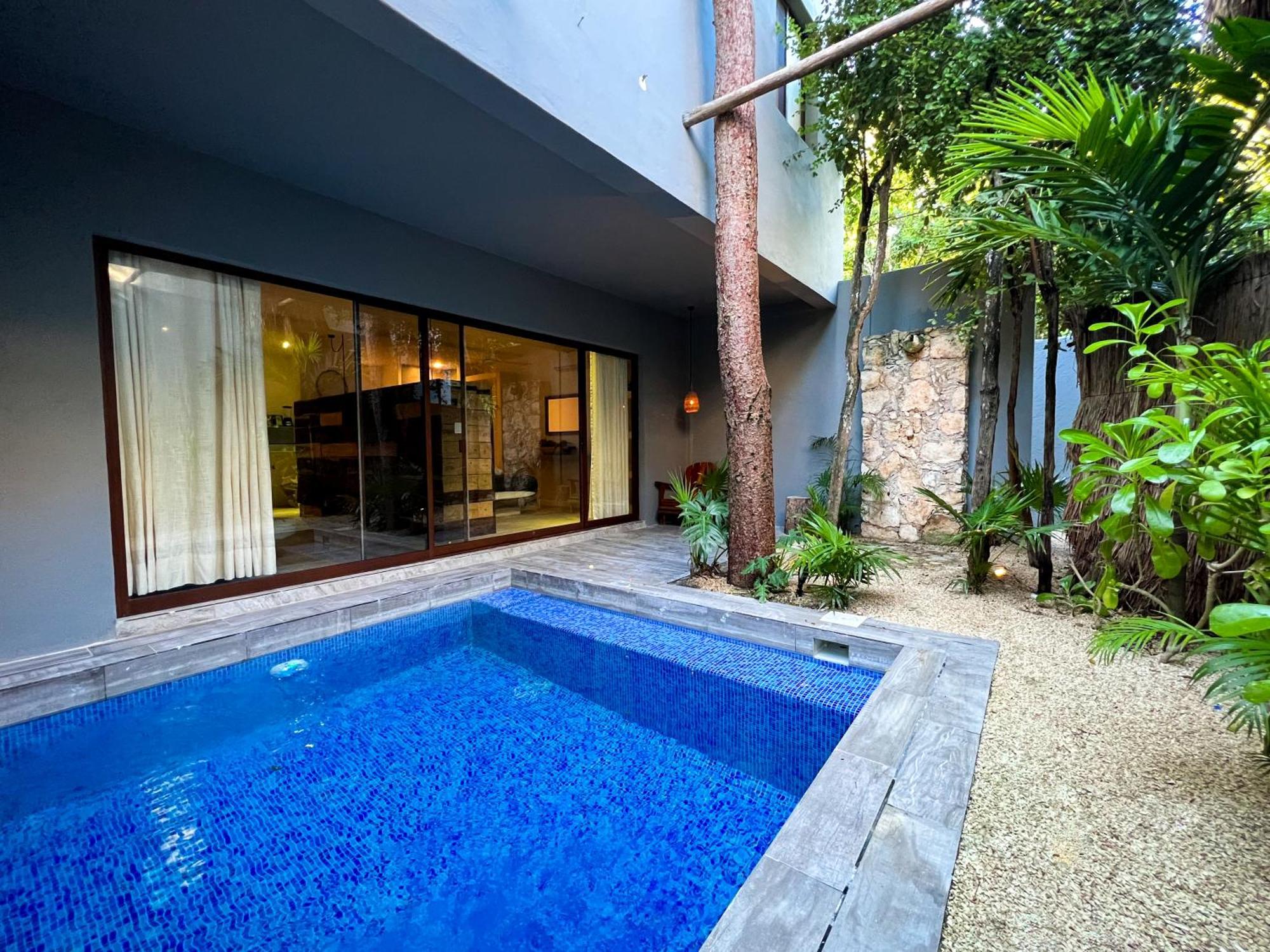 Kuun Taak Hotel