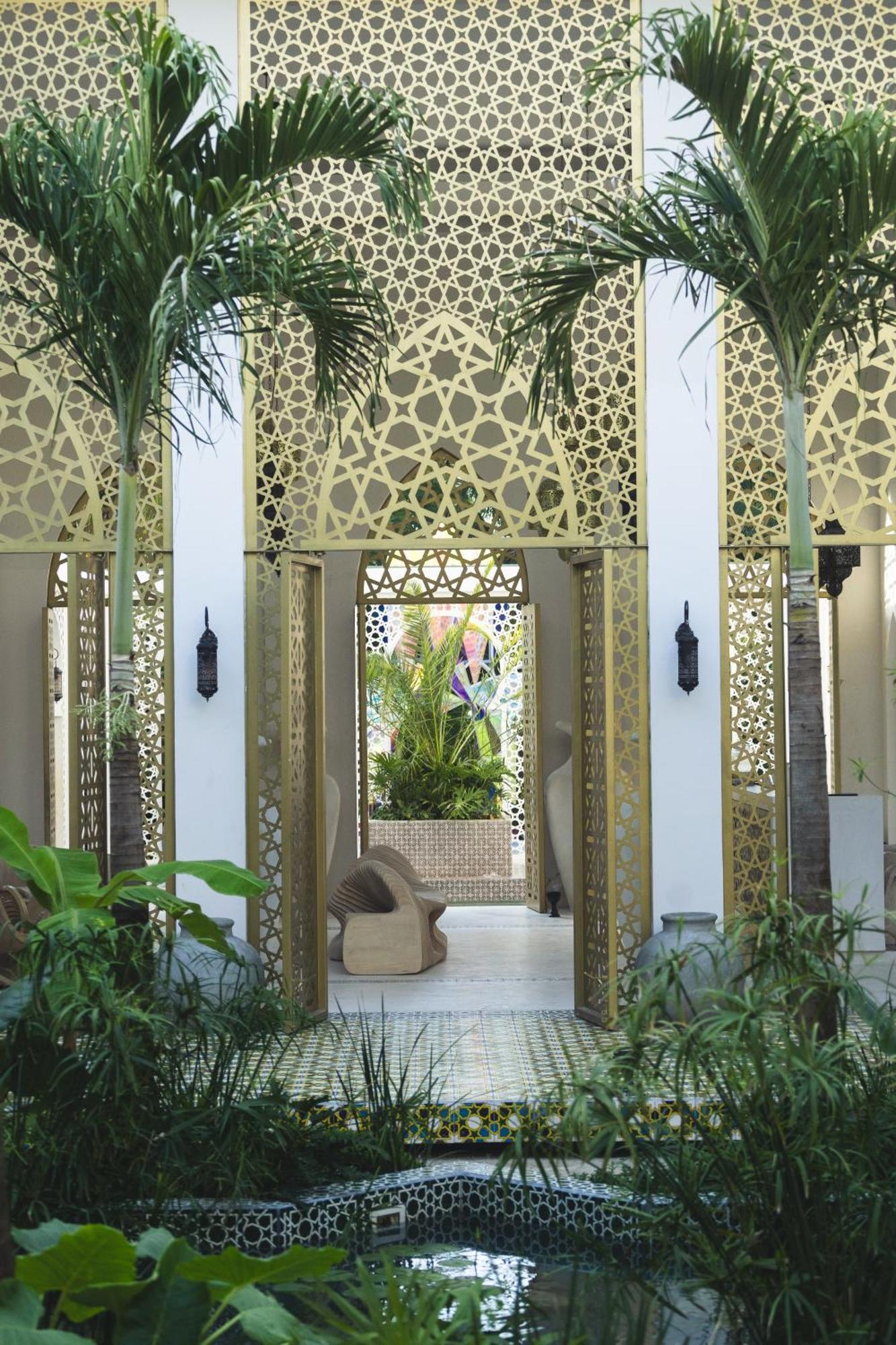 Sana Beachfront Boutique 5*