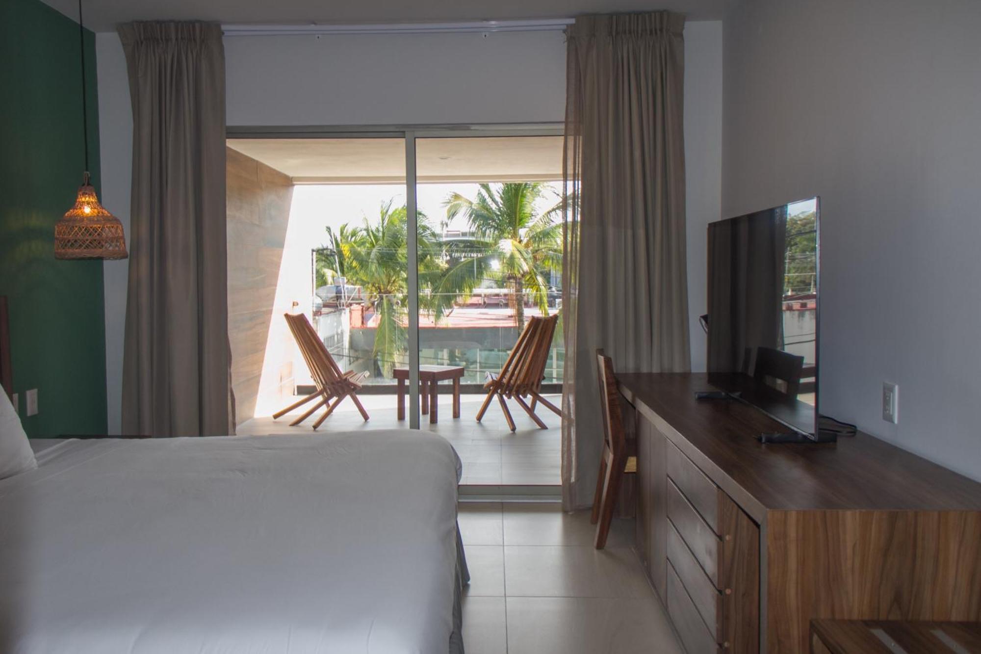 Hotel By Ihg 4*