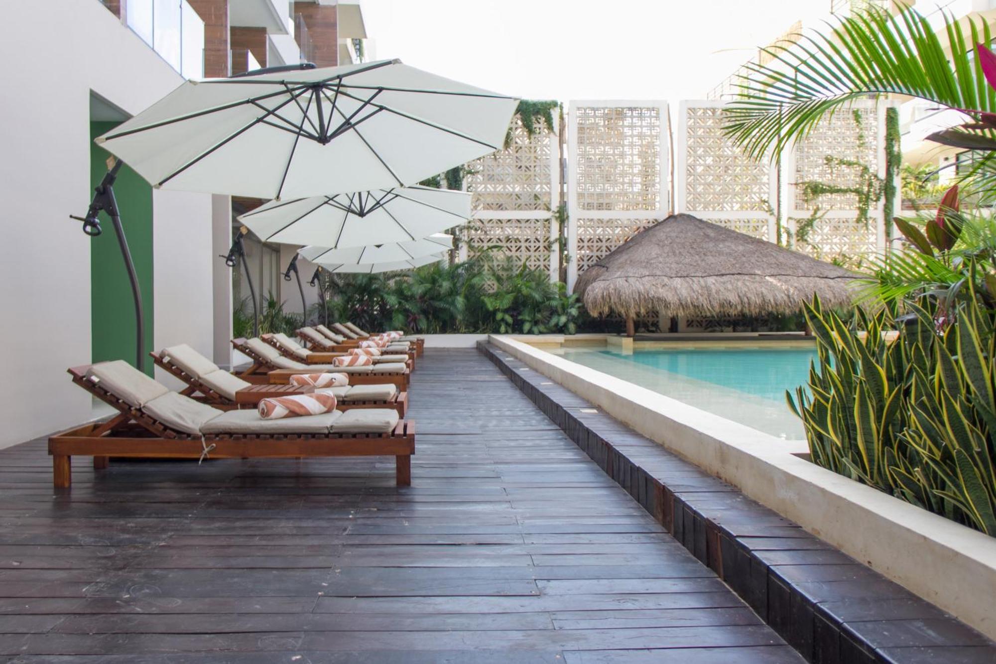 Hotel By Ihg