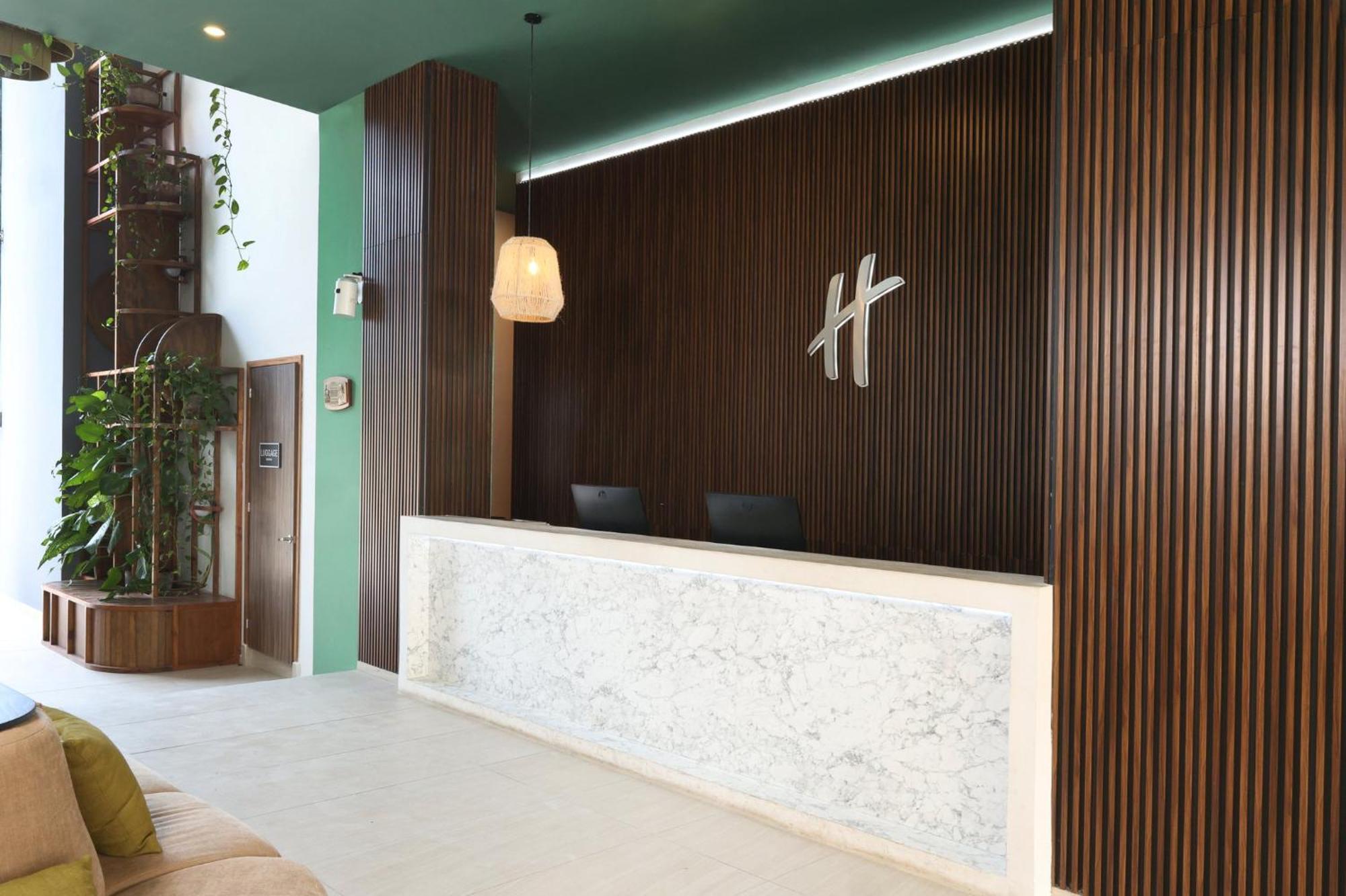 By Ihg Hotel