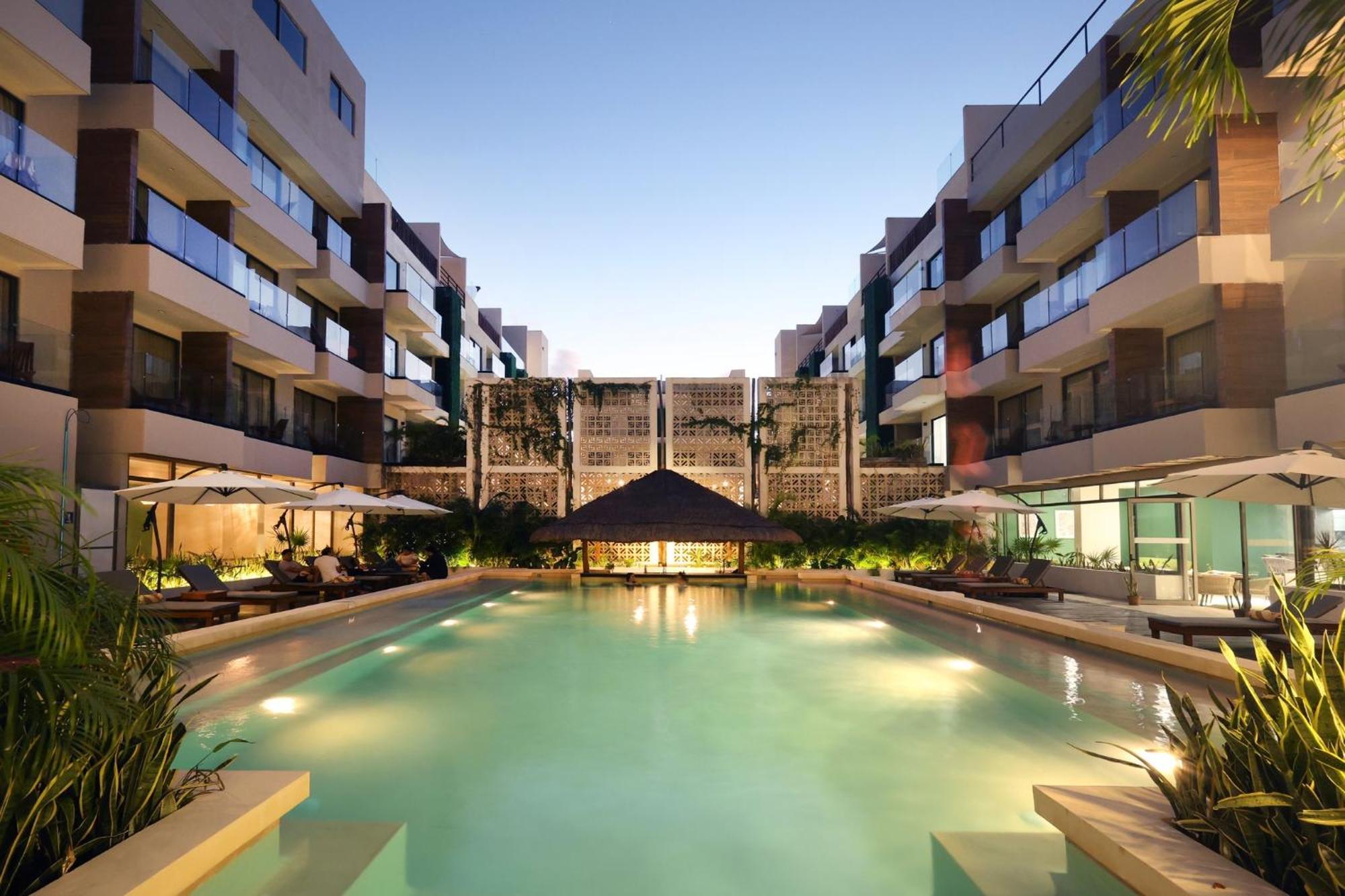 Hotel By Ihg