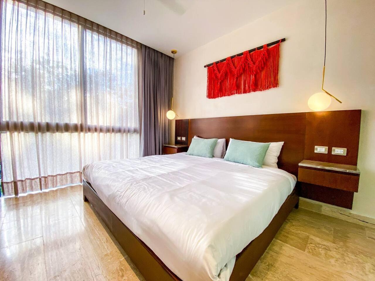 Apartment Spacious 1. 5 Bedroom Steps To Hunab Center And Stores *