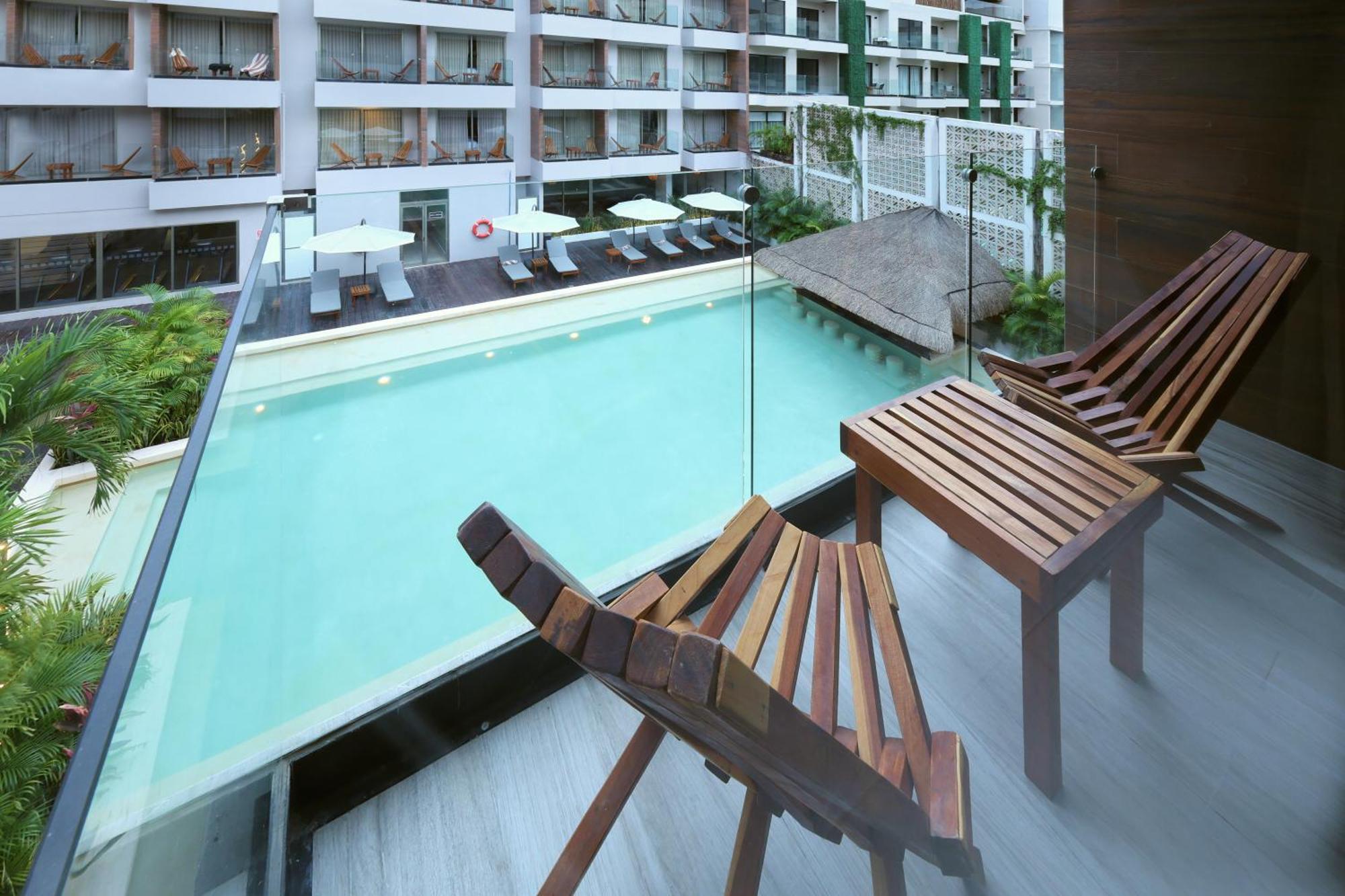 Hotel By Ihg