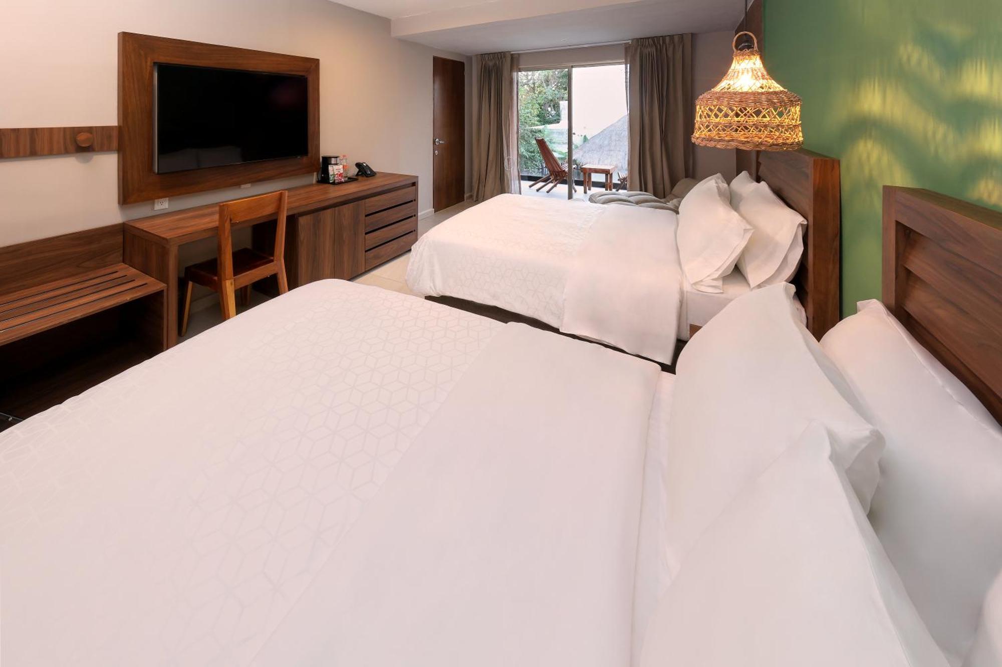 Hotel By Ihg 4*