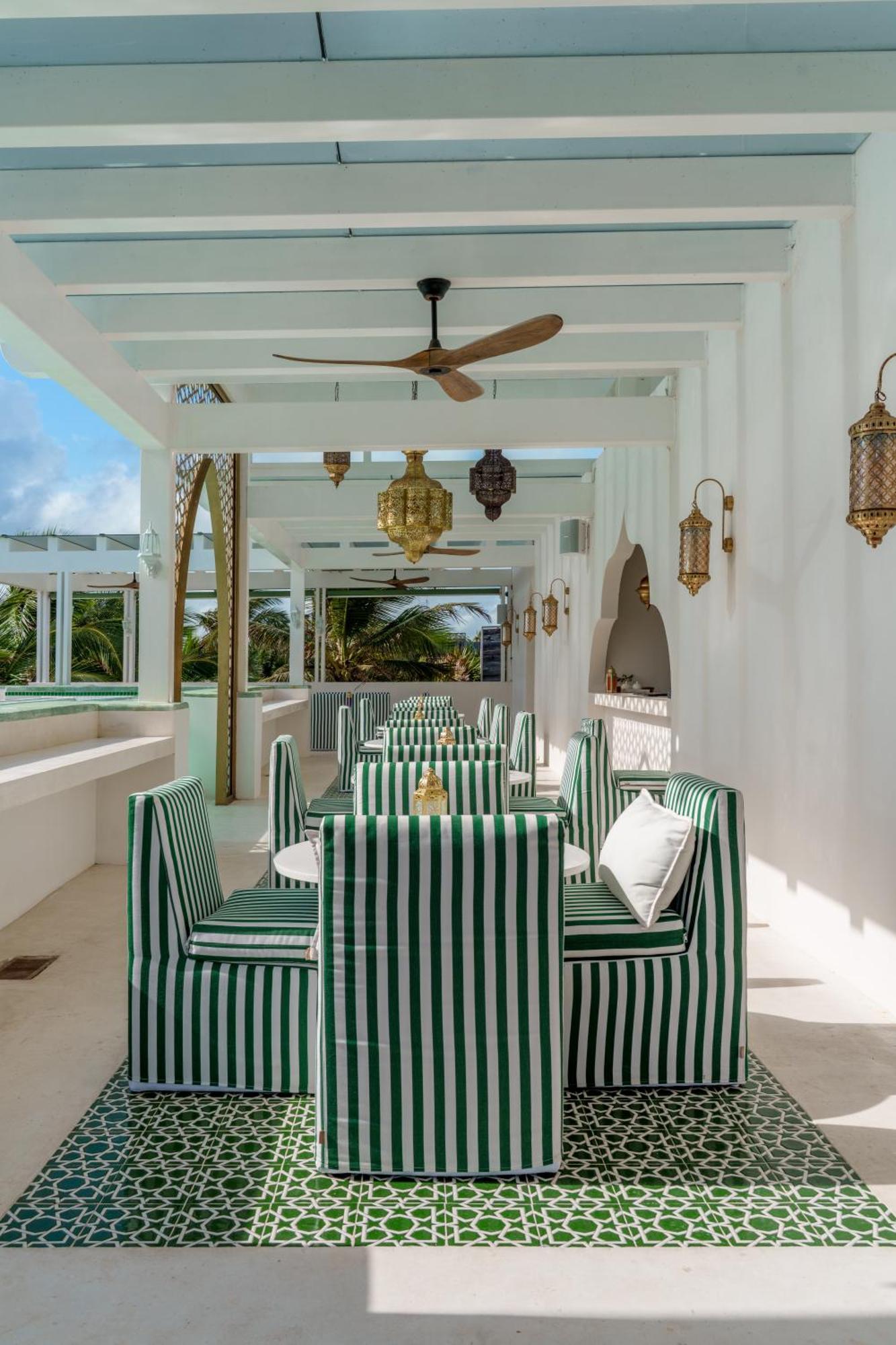 Sana Beachfront Boutique Hotel