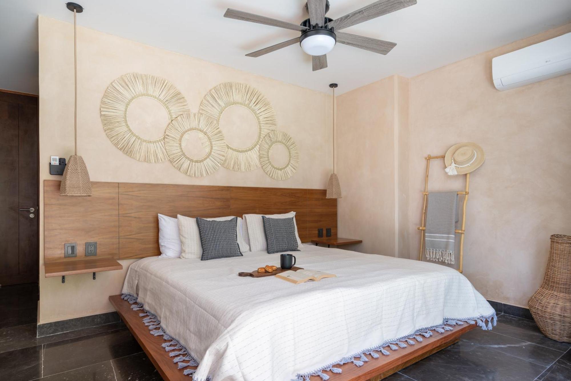 Luxury Oversized Terrace And Private Pool Apartment