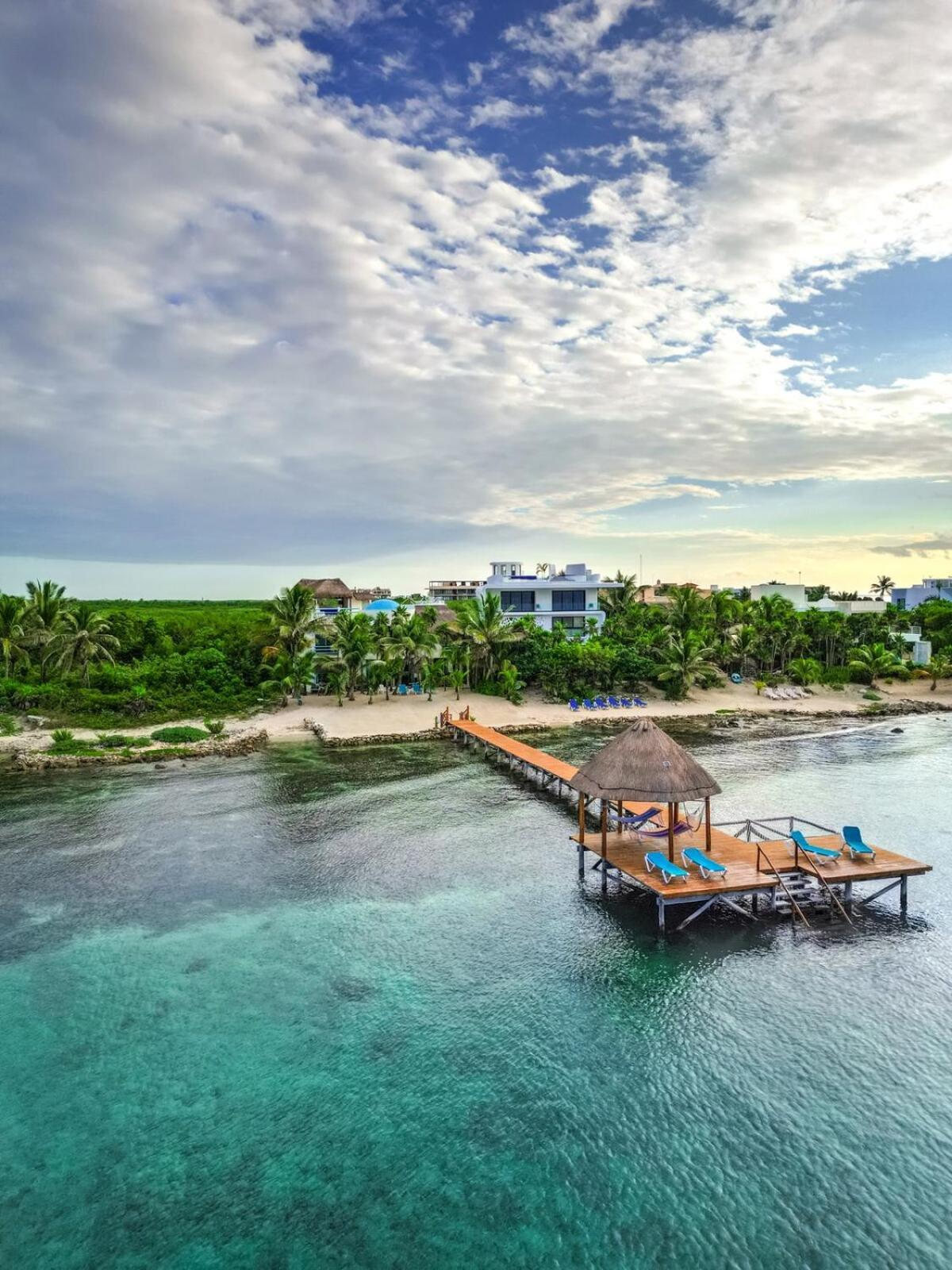Gorgeous Oceanfront With Private Pool And Dock * Tulum