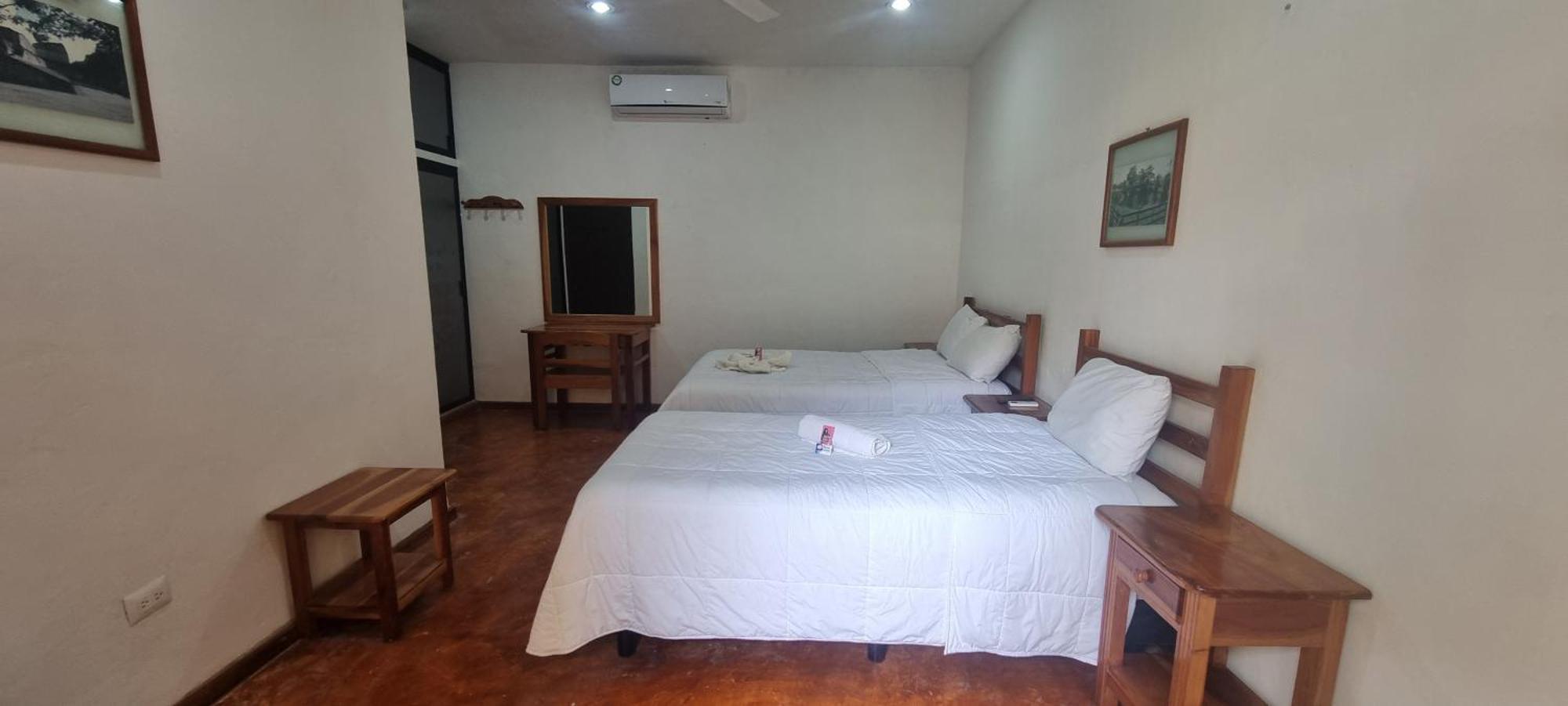 Iker Hotel