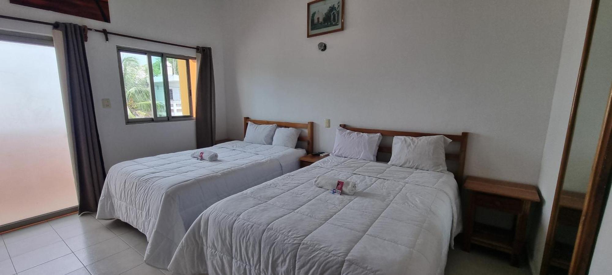 Iker Hotel