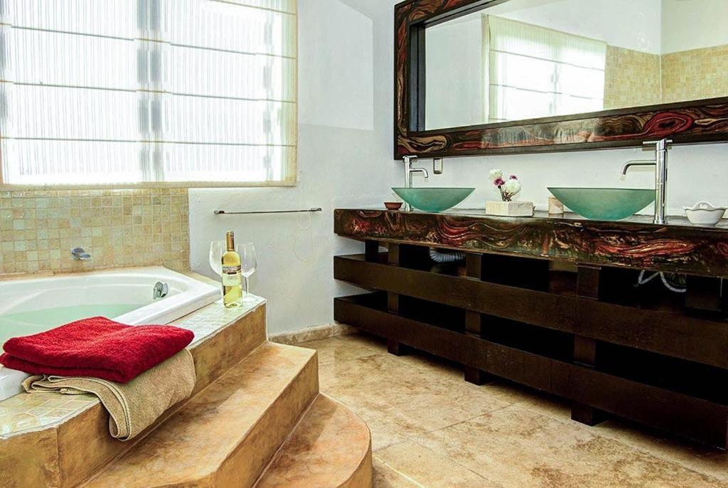 Blueberry Luxury * Tulum