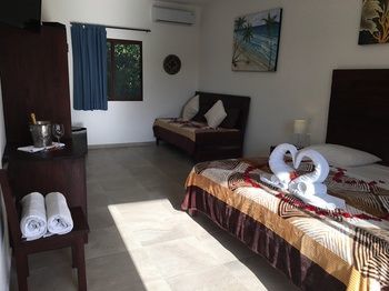 Casa Santiago Hotel 3*
