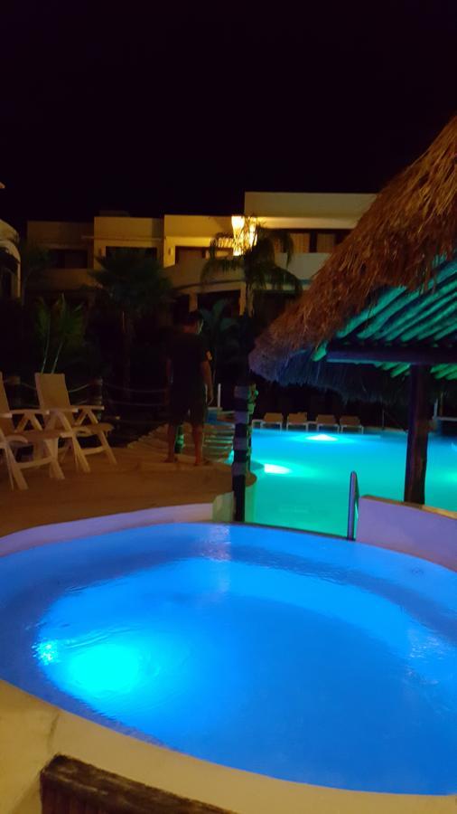 Apartahotel Mak Nuk Village - Clothing Optional