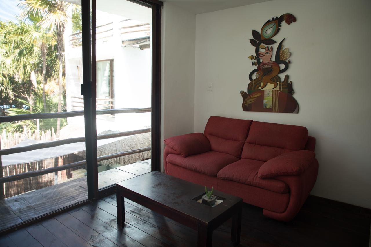 Residencia Gorila 2*