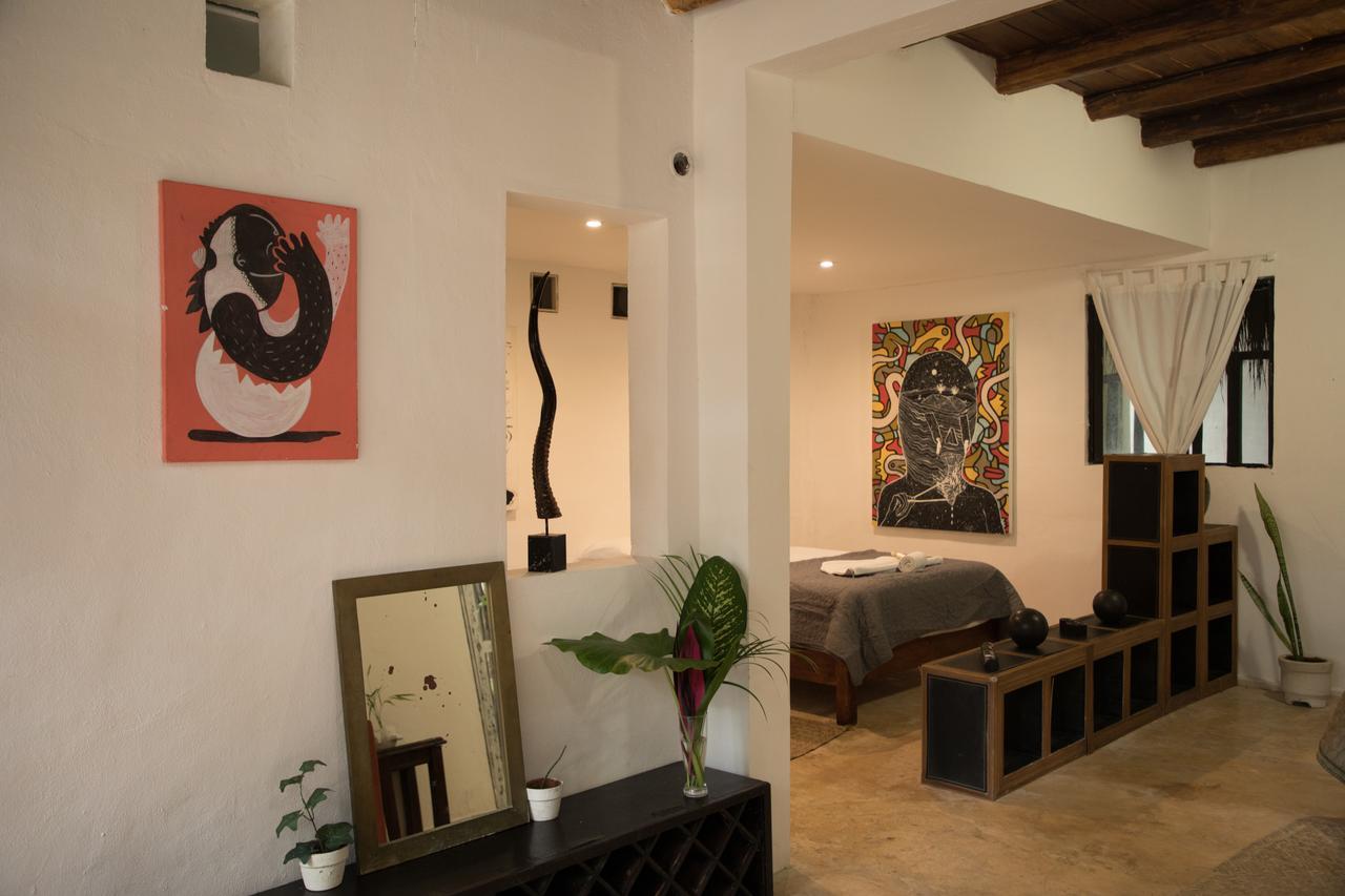Residencia Gorila 2*