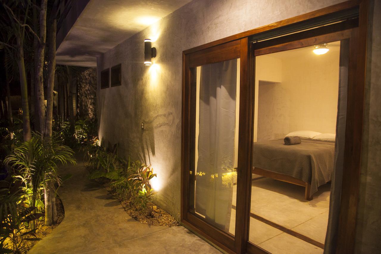 Hotel Solera With Pool