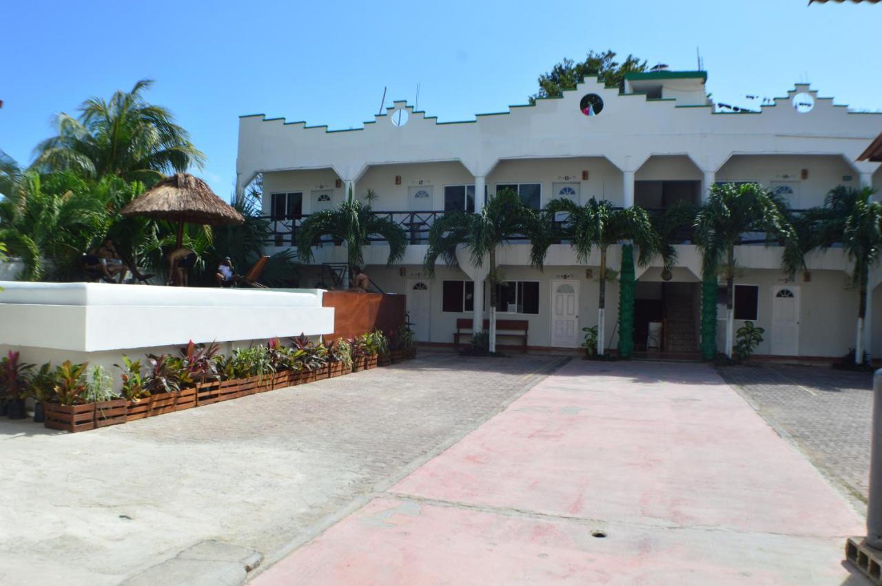 Kukulcan By Emotion Hotel 2*