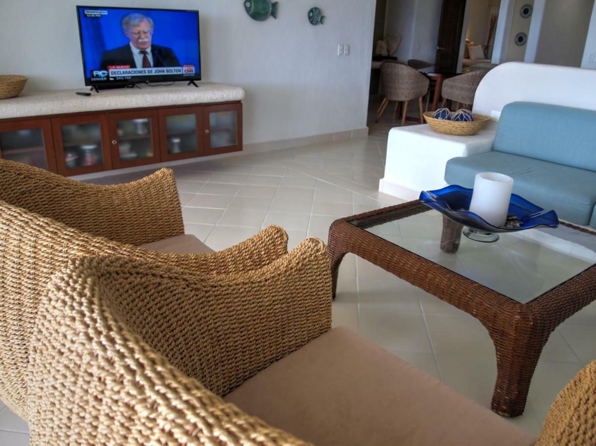 Akumal 108 3 Bedroom Beachfront Second Floor Сasa de vacaciones