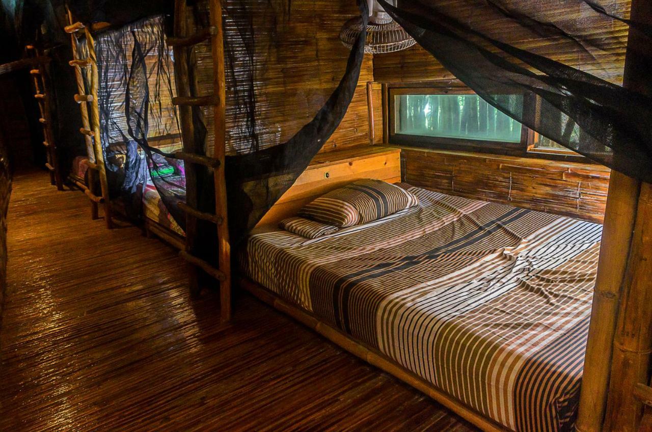 Bambu Gran Palas Hostal Party Hostal *