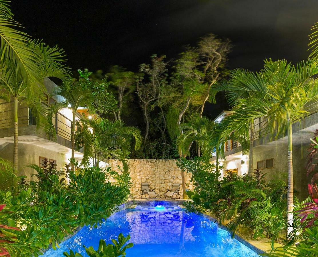 Hotel Solera With Pool