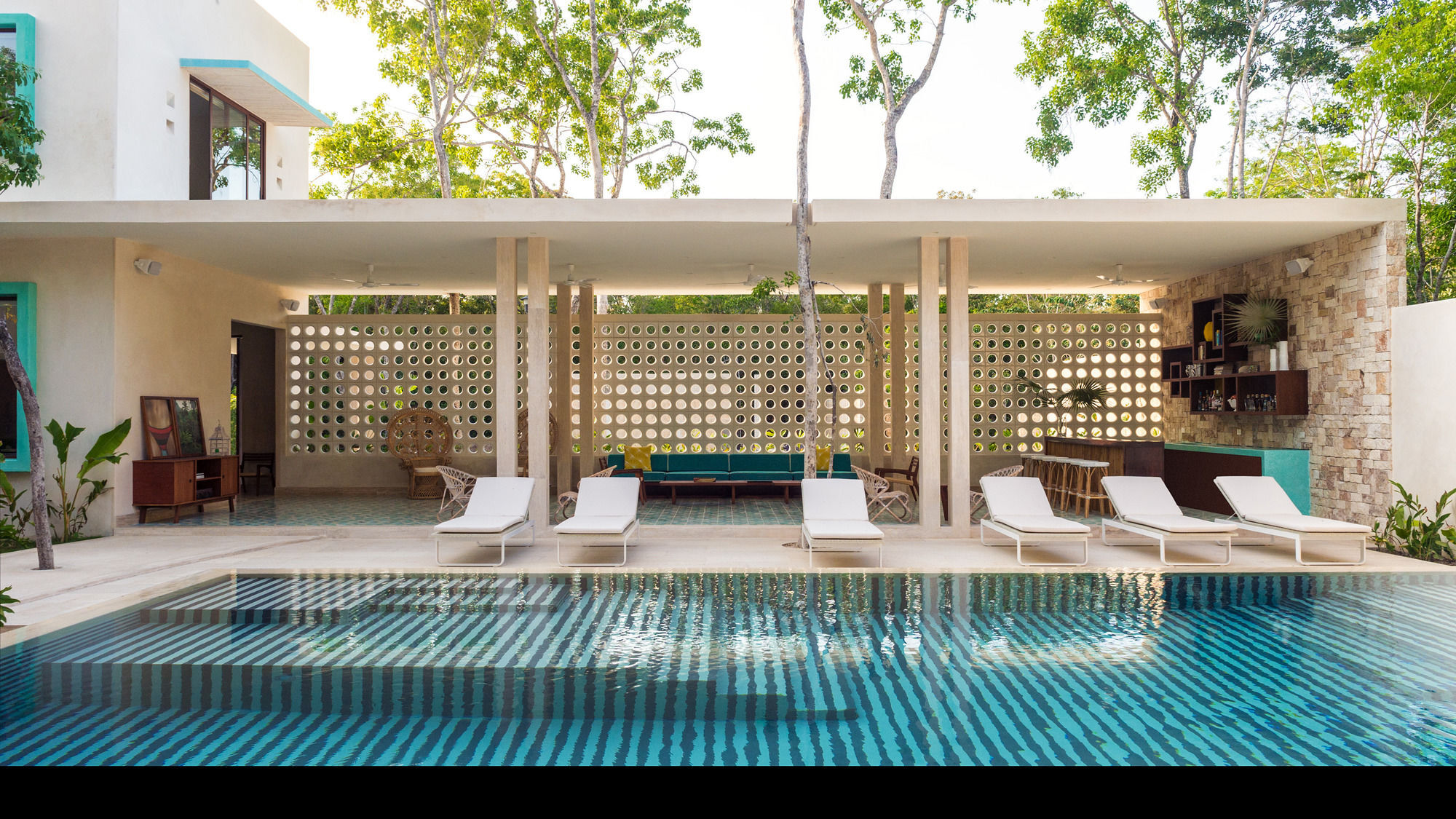 Hotel Tiki Tiki 4*