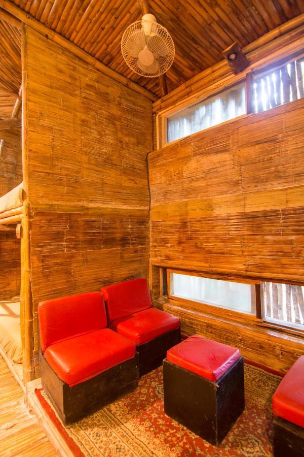 Hostal Bambu Gran Palas Hostal Party Tulum