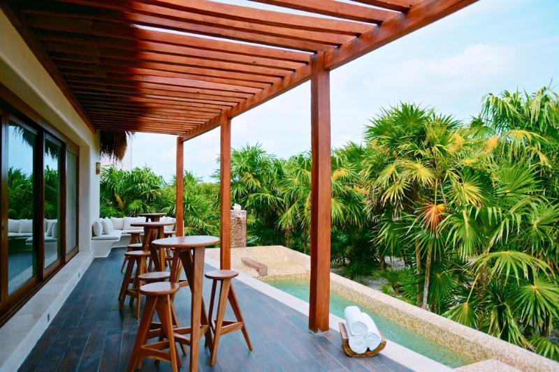 Mukan South Of 4*