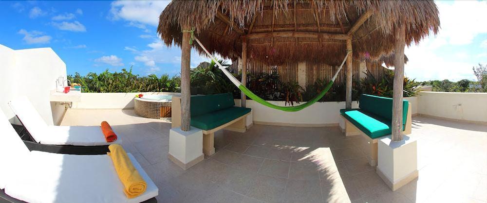 Hotel Village 2 Bedroom Penthouse Sleeps 5 3*